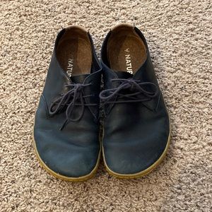 Vivobarefoot shoes European size 41 or US 8 blue leather, natural cork insole
